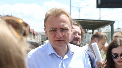 Фото: А. Садовий: «Якщо керівництво країни не поставить інтереси людей вище від інтересів олігархів і не виправить ситуацію - це означатиме одне - з українцями більше не збираються рахуватись взагалі»
