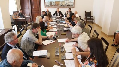 Фото: Сьогодні, 27 червня, відбулось перше засідання комісії щодо незаконних забудов у Львові