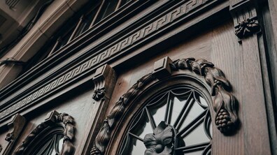 Фото: Одну з найбільших історичних брам міста відновили на вул. Князя Романа