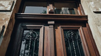 Фото: У Львові у будинку поблизу Дому Франка відновили автентичну браму