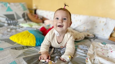 Фото: Жирова пухлина порушила рухливість ніжки: лікарі у Львові успішно прооперували 5-місячне немовля