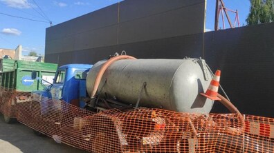 Фото: Комісія ТЕБ і НС поновила рішення про демонтаж небезпечної 2-поверхової споруди у сквері Гідності, дію якого призупинив суд