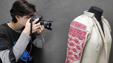 Ілюстративне фото під час роботи з оцифрування у Львівському скансені
