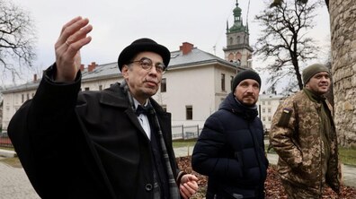 Петро Радковець під час екскурсії для військових, фото - Роман Балук