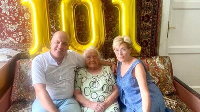 Фото: Львів вітає довгожителів: Євгенія Єлісеєва відзначила свій 101‑й день народження