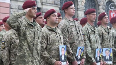 Фото: «Ви — слава і честь нашого міста», — А. Садовий до військовослужбовців 80-тої десантно-штурмової бригади