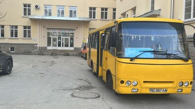 Фото: У Львові протестували автобусні маршрути до Охматдиту та Шевченківського гаю