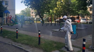 Фото: До уваги мешканців: завтра дитячі майданчики у Шевченківському районі Львова оброблятимуть від кліщів
