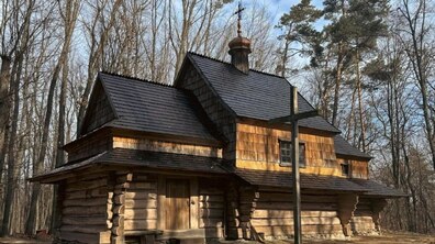 Фото: У Львівському скансені відреставрували церкву із села Соколів та дзвіницю з містечка Монастириська