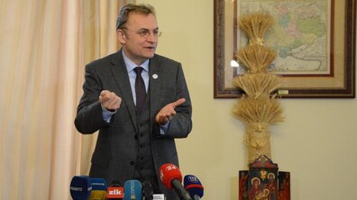 Фото: «Є попередні напрацювання щодо ділянки, де ми будемо будувати завод», - А Садовий