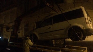 Фото: Учора на арештмайданчик евакуаторами було доставлено 5 автомобілів