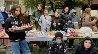 Фото: На шкільних ярмарках з нагоди Дня міста зібрали 1 мільйон 225 тисяч гривень для ЗСУ