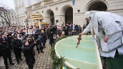 Фото: На пл. Ринок відбулось загальноміське освячення води