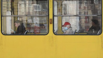 Фото: Мерія нагадує: від завтра на час карантину у транспорті скасовані пільги на перевезення