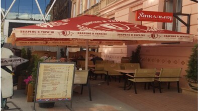 Фото: З початку сезону у Львові демонтували понад 20 відкритих літніх майданчиків