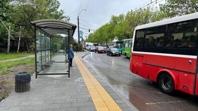 Фото: У Львові ще одну зупинку зробили доступною