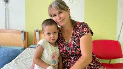 Фото: Вперше в Україні: львівські хірурги з роботом Da Vinci видалили пухлину наднирника 4-річній дівчинці
