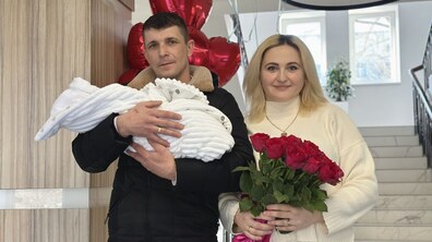 Фото: 4-й кесарів розтин: львівські лікарі допомогли з’явитися на світ четвертій дитині в родині