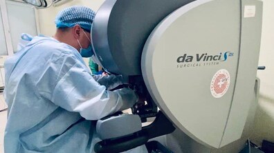 Фото: У львівській лікарні з допомогою робота Da Vinci прооперували дівчинку з недитячою хворобою