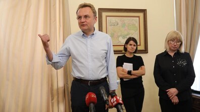 Фото: «Поліція, фактично, самоусунулась», — Андрій Садовий про напади псевдоактивістів на працівників міськради