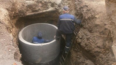 Фото: На вул. Зустрічній ЛМКП «Львівводоканал» проводить ремонт водопровідних та каналізаційних мереж