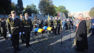 Фото: На Личаківському кладовищі перепоховали 2 воїнів УПА