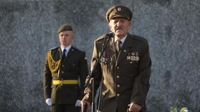 Фото: Громада міста співчуває рідним та близьким Олеся Гуменюка