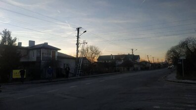Фото: На перехресті вул. Шевченка-Брюховицька невідомі обстріляли камери відеоспостереження
