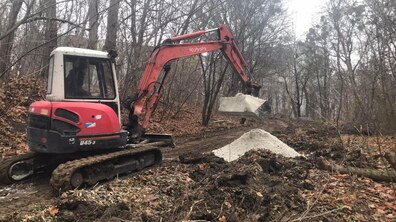 Фото: У Горіховому гаю почали облаштовувати доріжку в межах Громадського бюджету