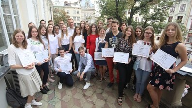 Фото: «За хороші результати у навчанні треба дякувати і любити треба грошима», — А. Садовий