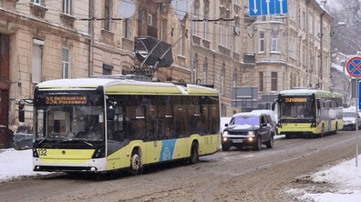 тролейбуси номер 25 на маршруті