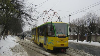 Фото: На Водохреща, 19 січня, трамвайні маршрути № 1, 2 та 9 частково змінять рух