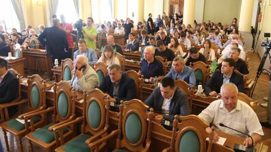 Фото: Сквер на вул. В. Великого, 12 буде відновлений