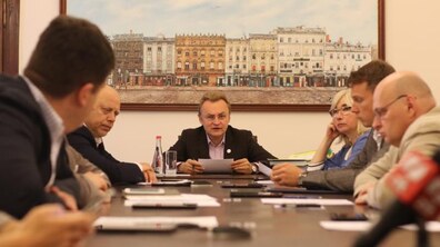 Фото: А. Садовий: «Мешканці міста Львова є основою міста, тому їхня позиція для мене є домінантою»