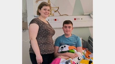 Фото: Дитячий хірург лікарні Св. Миколая видалив пухлину на коліні 13-річного хлопця