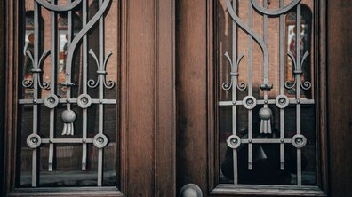 Фото: У вересні стартує прийом заявок на реставрацію історичних вікон і брам
