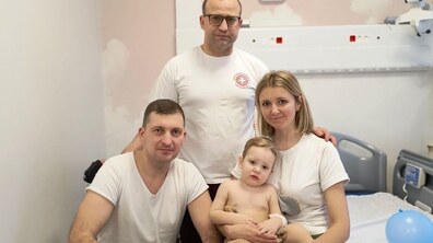 Фото: Львівські медики допомогли одужати однорічному синові захисника, в якого виявили грижу