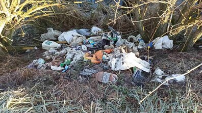 Фото: У Гряді ліквідували стихійне сміттєзвалище