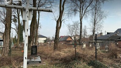 Фото: Міські служби ліквідували стихійні сміттєзвалища на Брюховицькому та Ряснянському кладовищах