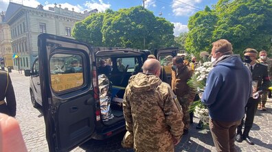 Фото: Львів попрощався із загиблим на війні Героєм Андрієм Супріганом