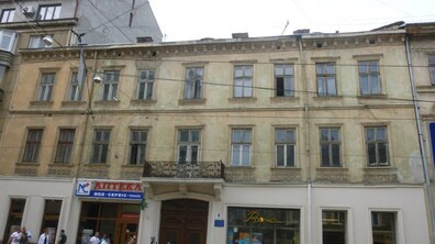 Фото: За приміщення на вул. Дорошенка міський бюджет отримає майже 22 млн грн