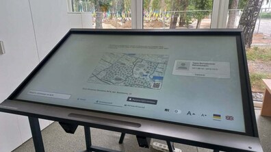 інтерактивна навігаційна дошка на вул. Пасічній.