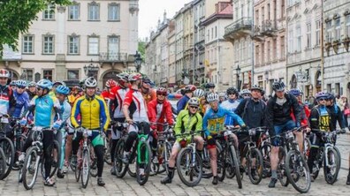 Фото: Наймасштабніша подія початку велосезону в Західній Україні – «Львівська Сотка 2017»