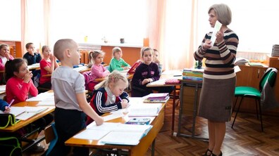 Фото: Карантин оголошувати нема потреби, однак процес навчання призупинятимуть у тих школах, де відсутність дітей становить орієнтовно 40%