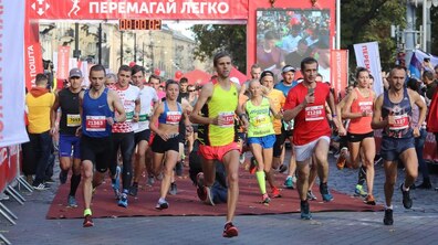 Фото: У Львові стартував масштабний «Нова Пошта Напівмарафон»