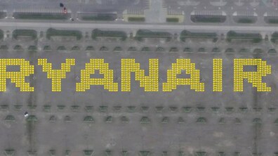 Фото: У Львові відбудеться масштабний автомобільний флеш-моб «Зберегти Ryanair»