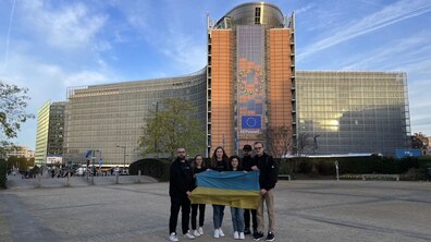 Фото: Команда Львова виступила у Брюсселі на фіналі конкурсу «Молодіжна столиця Європи 2025» (відео)