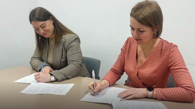 Фото: У львівських ЦНАП переселенці можуть отримати правову допомогу