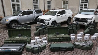 Фото: За пів року – понад 460 мільйонів гривень: як громада Львова допомагає ЗСУ