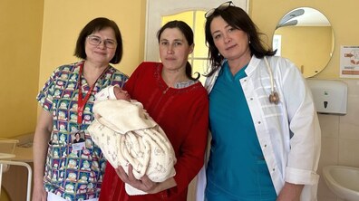 Фото: Львівські лікарі допомогли жінці народити сьому дитину